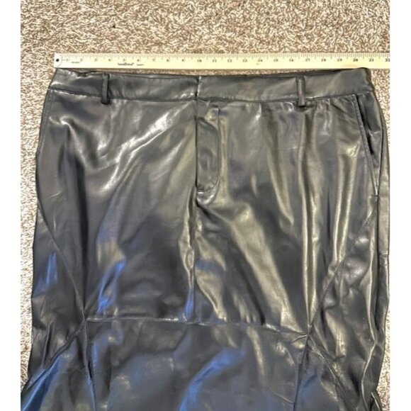 Forever 21 NWT Black Vegan Leather Mermaid Flattering Sleek Flare Midi Skirt 3X - Picture 7 of 9